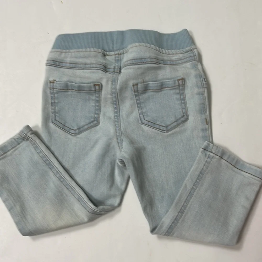 GARANIMALS LIGHT WASH JEANS 24 MONTHS